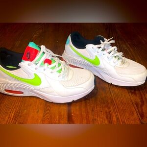 Womens Nike Air Max SIZE 10 Shoes